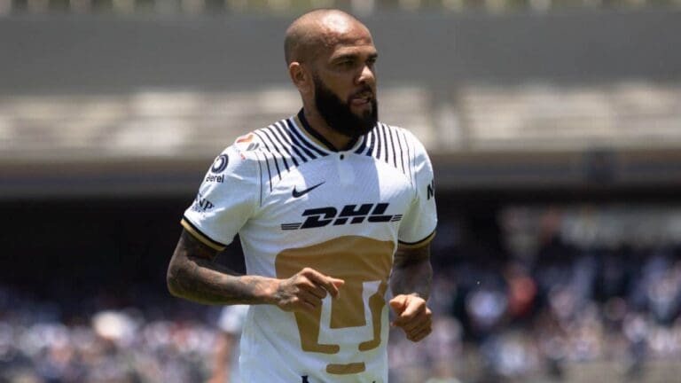 Dani Alves: Amigas de la joven que denunció al futbolista señalan que también las abordó