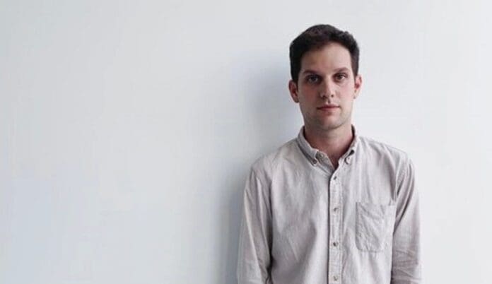 Arrestan a un periodista del Wall Street Journal en Rusia acusado de ser espía