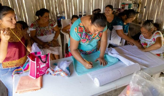 Empoderan a mujeres artesanas de Chanchen 1 y Hondzonot