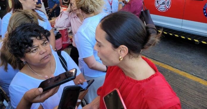 El semáforo que se ubica frente a Puerto Cancún, el cual muchos ciudadanos han pedido que sea retirado seguirá en su sitio.