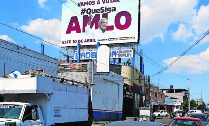 Muertos firmaron revocación de mandato INE