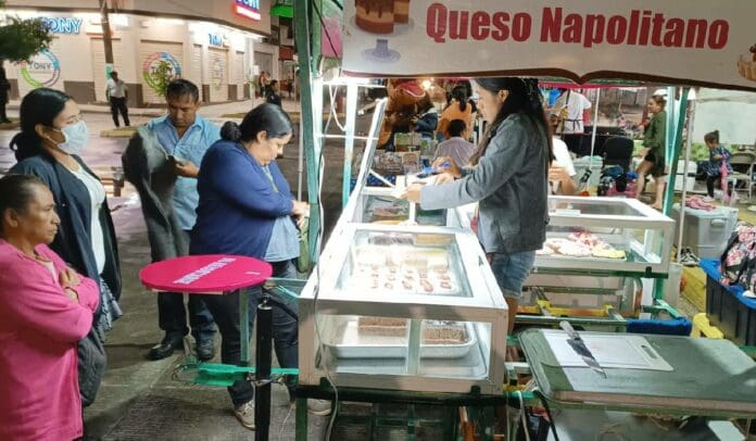 Paseo Héroes Sorora sale adelante a pesar del clima lluvioso