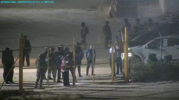 Denuncian toma de terminal marítima de ‘Calica’ por el Ejército Mexicano