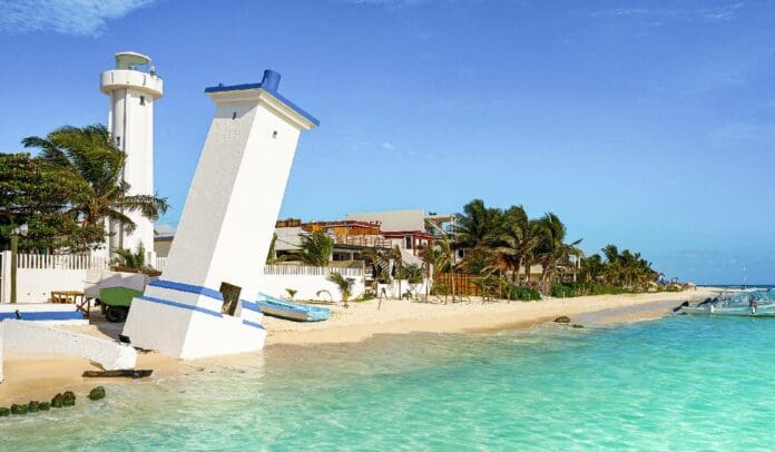 Convocan a 'cadena humana' en Puerto Morelos para protestar contra el Tren Maya