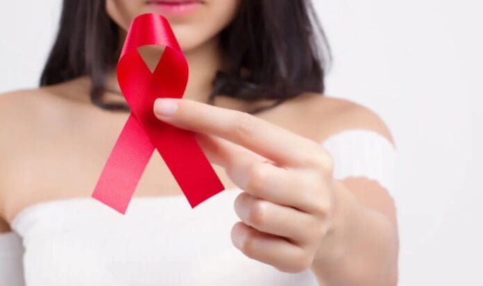 Mujer se cura del VIH tras un trasplante de células madre