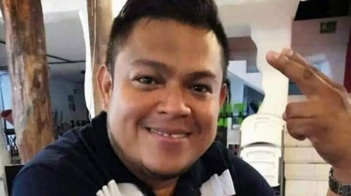 El periodista Jimmy Palomo y quien había desaparecido en Bacalar acompañado de otras personas, fue localizado con vida.