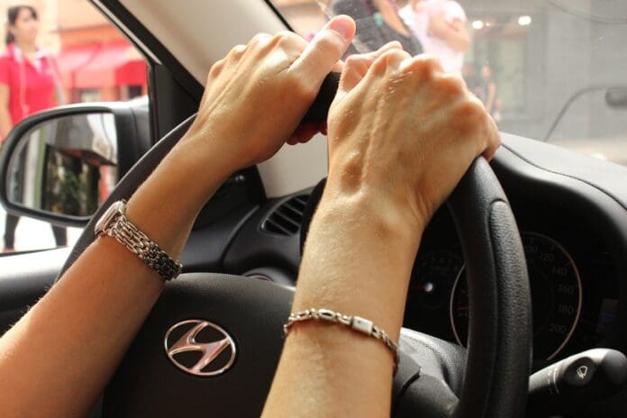 Mes de la mujer: Otorgarán un 50% de descuento en la licencia de conducir a las mujeres en Playa del Carmen