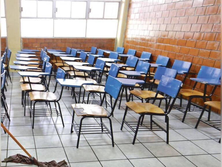 Muere estudiante de secundaria en Edomex tras pelea con su compañera