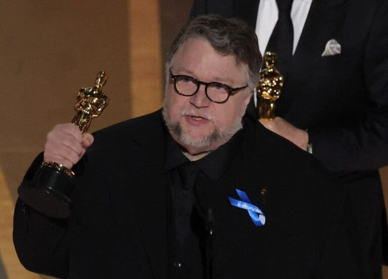 Guillermo del Toro en los Oscar 2023