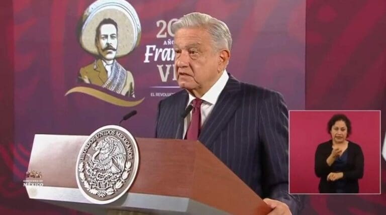 Video: AMLO minimiza el espionaje a la prensa y dice que confía en los militares