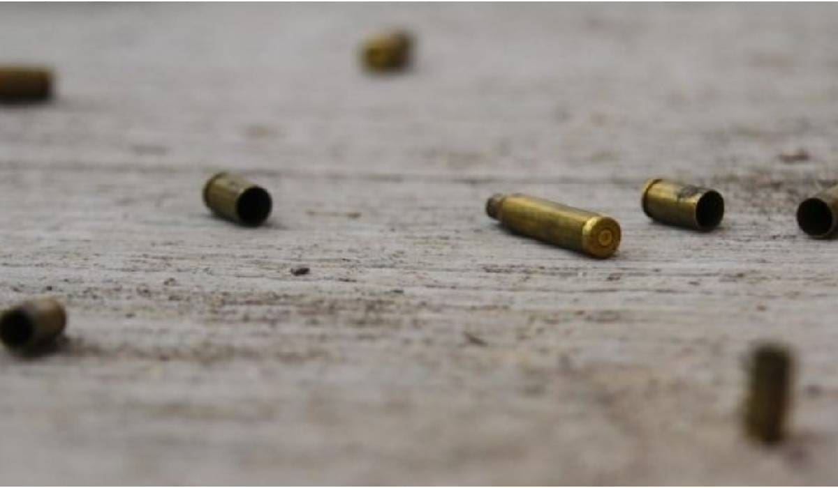 Incendian dos volquetes y surgen balaceras en Bonfil