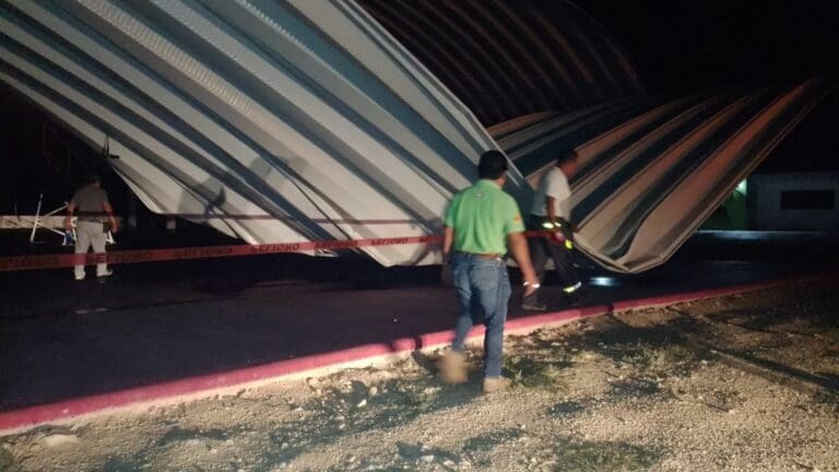 Pega tromba a comunidades de la Ribera del Río Hondo