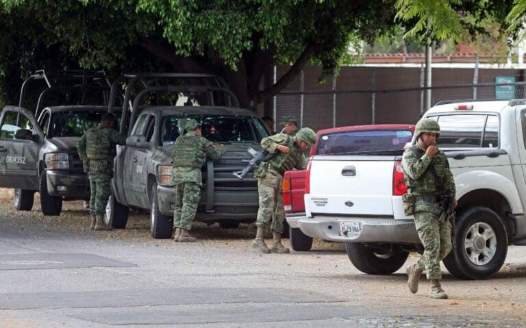 Varias personas que habían sido plagiadas fueron halladas con vida. Sin embargo no se detuvo a los secuestradores.