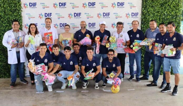Entrega Inter Playa al DIF Solidaridad, juguetes recaudados