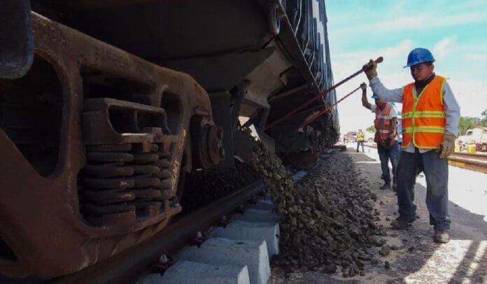 Traslado de balasto sigue tanto en Puerto Morelos como en Progreso, no hay suspensión: Sedetus