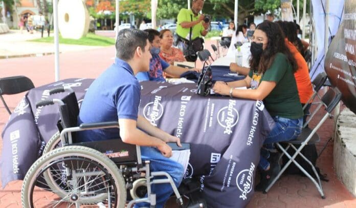 Feria inclusiva brinda oportunidad de empleo