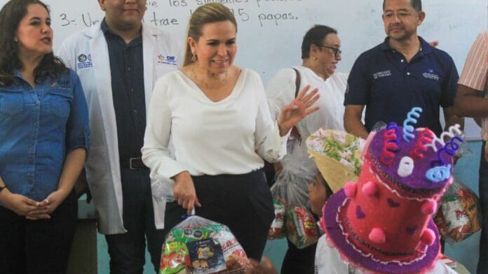 Festejará Lili Campos a los reyes del hogar
