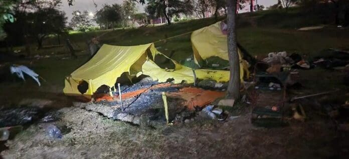 Hasta 25 casas donde residían migrantes fueron incendiadas en Matamoros, Tamaulipas en esta última semana.