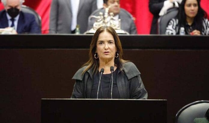 Denuncian prepotencia de Patricia Armendáriz contra indígenas