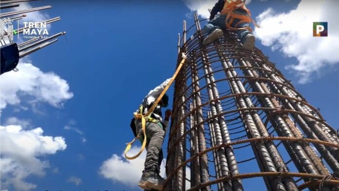 Obras del Tren Maya están subiendo los precios del acero y el cemento en Riviera Maya