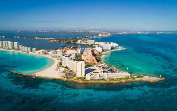 Cancún celebra su 53 aniversario como uno de los destinos turísticos más populares del mundo