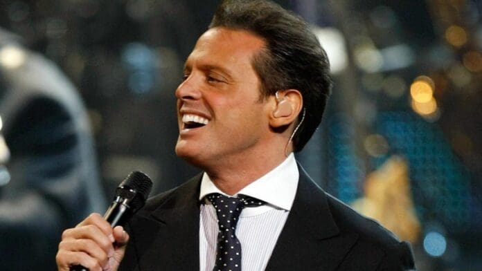 Luis Miguel anuncia gira 2023 y le hace el 