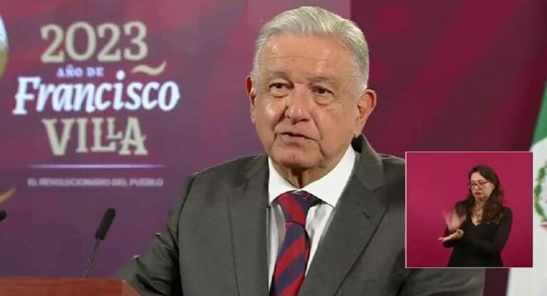 AMLO dice que su gobierno es víctima de espionaje. Por ello dice que blindarán aún mçás la información de Sedena y Semar.