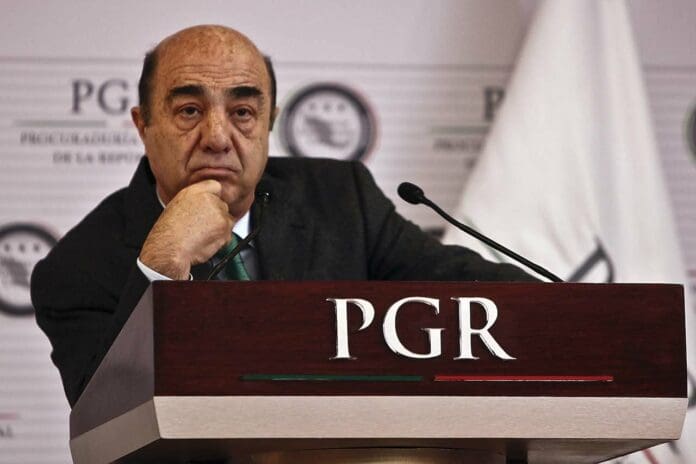 La FGR imputa a Murillo Karam por tortura a detenido por caso Ayotzinapa