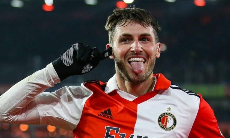 Santiago Giménez, delantero mexicano que juega en el Feyenoord de los Países Bajos (Holanda), ha anotado este fin de semana su gol número 19.