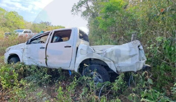 Vuelca vehículo que transportaba a trabajadores del Tren Maya en Felipe Carrillo Puerto; hay un muerto y tres heridos