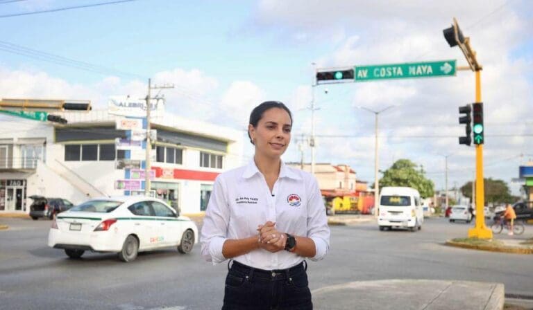 Confirma Ana Paty Peralta licitación de semáforos de Cancún; invertirán 100 mdp en primera etapa