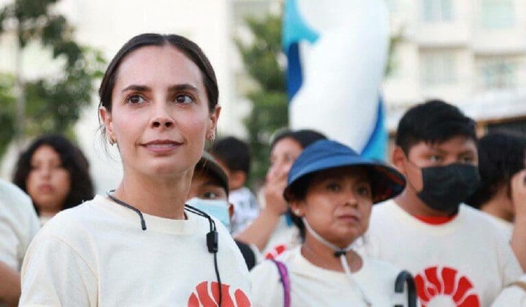 Cumple Ana Paty Peralta con obra decidida por ciudadanos en presupuesto participativo