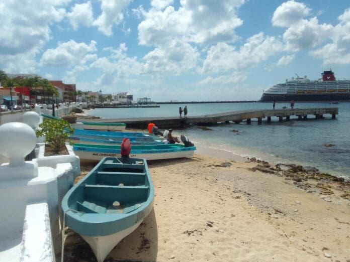 Náuticos de Cozumel trabajan sin libreta de mar ni documentos al día, reporta Capitanía de Puerto