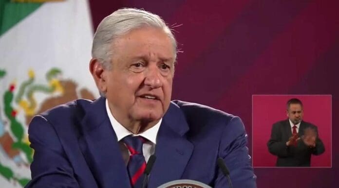 AMLO dijo este día que vería con buenos ojos un pacto con grupos criminales si eso ayuda a acabar con la violencia.