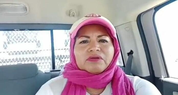 Ceci Flores, una madre buscadora de Sonora denuncia que ha recibido varias amenazas de muerte. Teme por su vida.