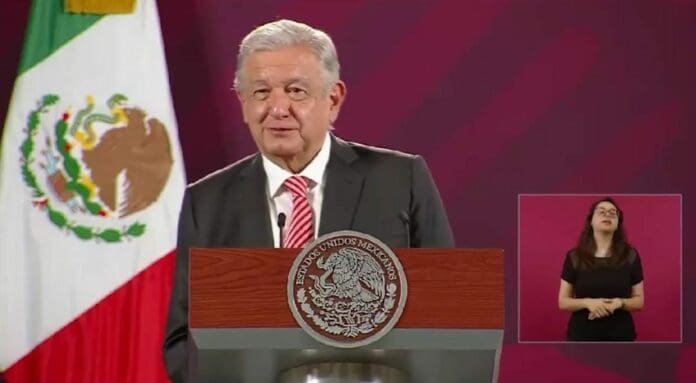 AMLO aprovechó su conferencia de este viernes para burlarse de la aspirante presidencial Lilly Téllez, senadora del PAN.