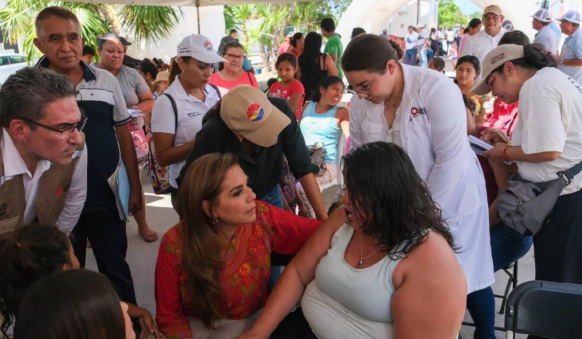 Mara Lezama lleva Salud para Tod@s a Villas Otoch Paraíso