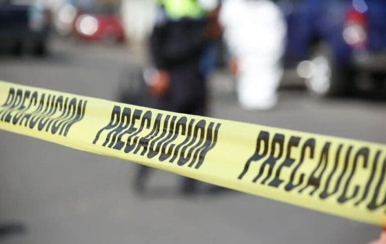 Muere niño tras ser atropellado por su madre; no se dio cuenta, dice