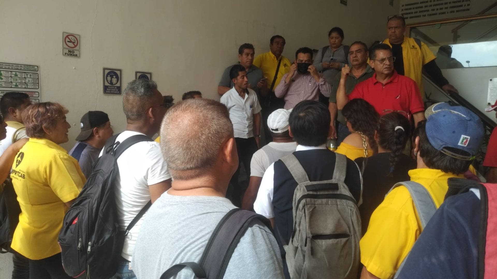 Denuncian trabajadores de “AirportCab” que Fabián Vallado no ha cubierto liquidaciones ni adeudos