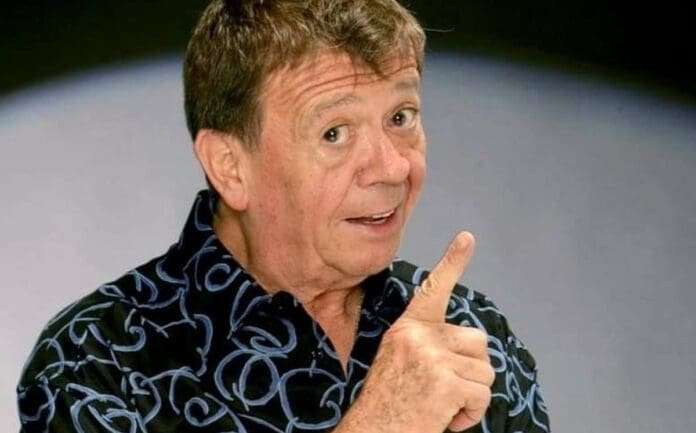 Venden supuesta identificación de Chabelo por 60 mil pesos en redes sociales