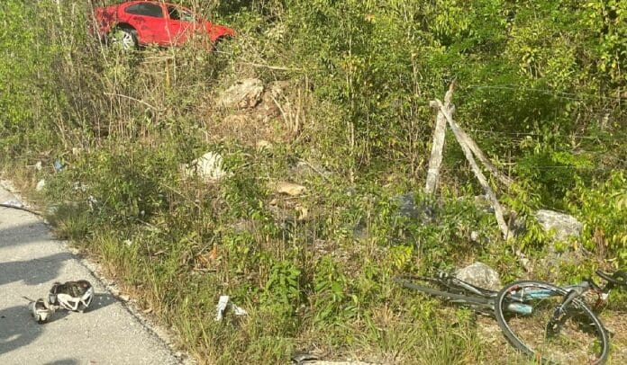 Arrolla automovilista a dos ciclistas en la avenida Guayacán de Cancún; uno muere