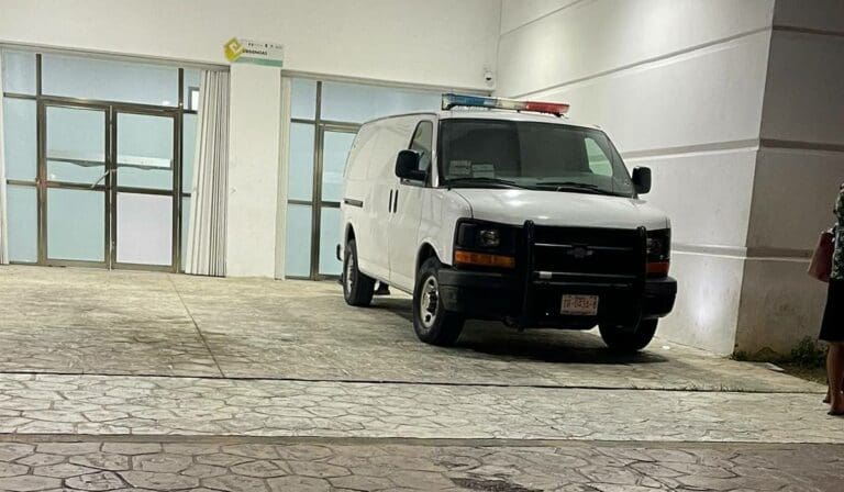 Muere reo del Cereso de Cancún mientras era trasladado al Hospital General