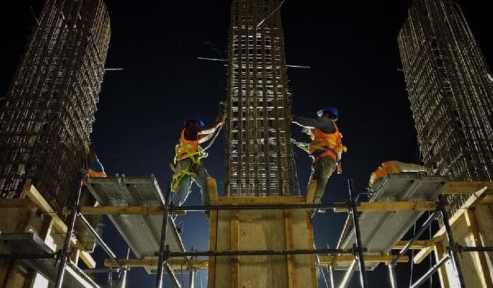 Albañiles se quedan sin trabajo; 35 empresas cierran por inseguridad en Cancún