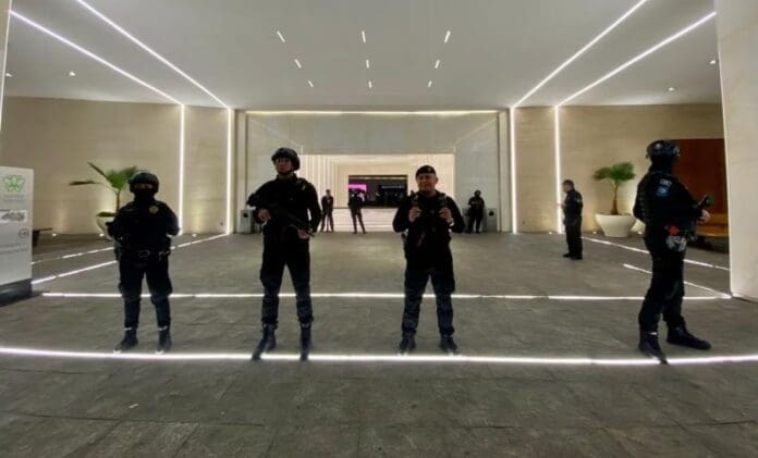 Asalto a joyería de Plaza Antara: agentes aseguran vehículos relacionados con el crimen