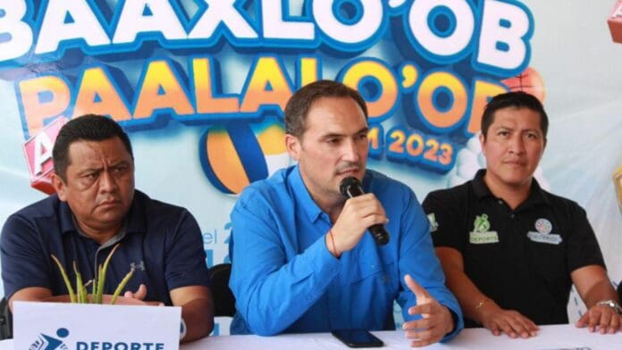 Presentan el curso de verano Baaxlo'ob Paalalo'ob 2023