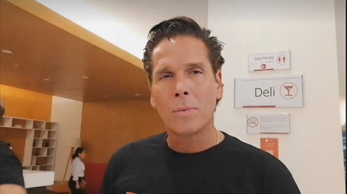 Roberto Palazuelos confirmó sus intenciones de buscar la candidatura al Senado por el partido Movimiento Ciudadano.