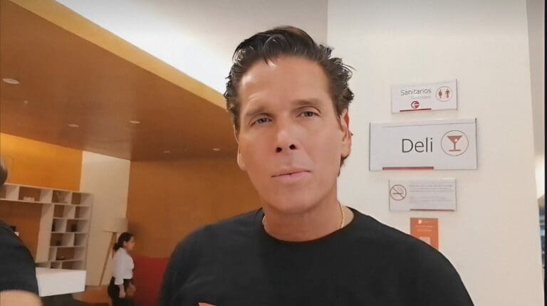 Roberto Palazuelos confirmó sus intenciones de buscar la candidatura al Senado por el partido Movimiento Ciudadano.