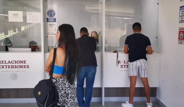Acortan tiempos de entrega de pasaportes en Playa del Carmen gracias a gestiones de Lili Campos