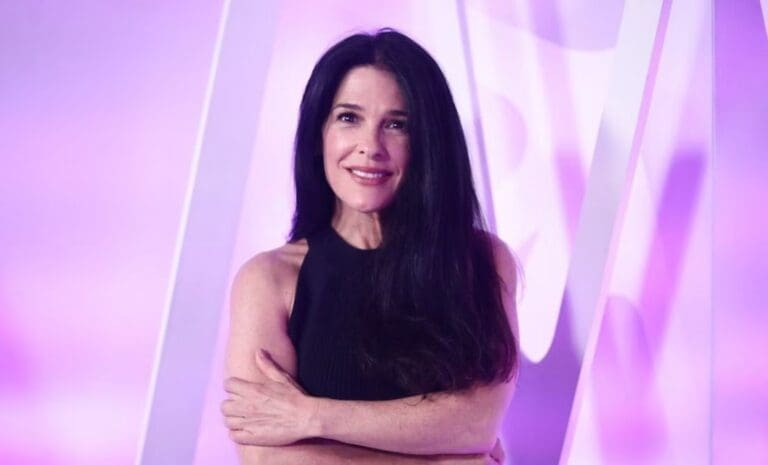 Martha Debayle pide que la feliciten por hablar bien español