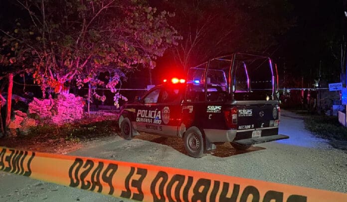 Encuentran dos piernas en un camión recolector de basura, en el relleno sanitario de Cancún